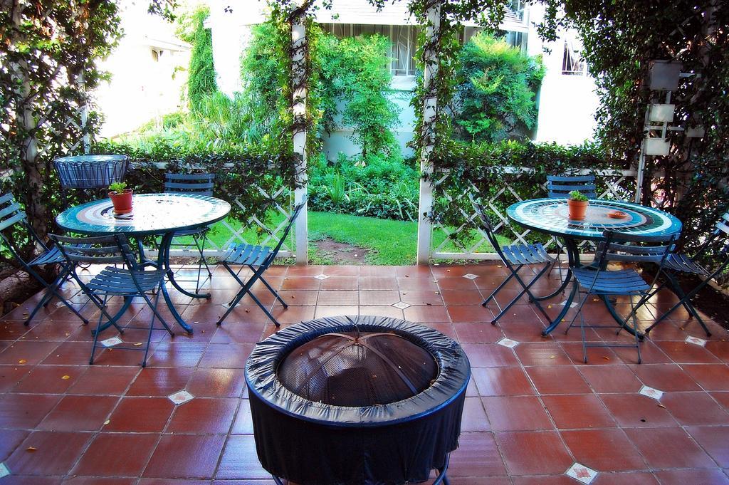 A Tapestry Garden Guest House Potchefstroom Bagian luar foto